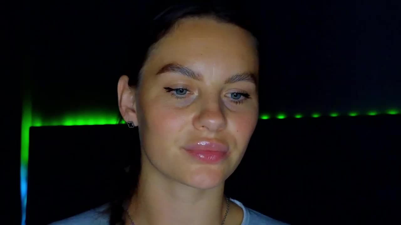 VALERIYAAA Live Sex December 15, 2025