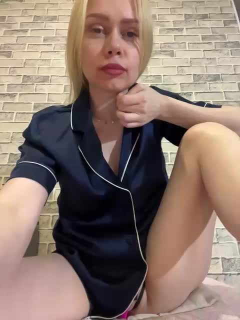 MirandaNow Live Sex December 14, 2025