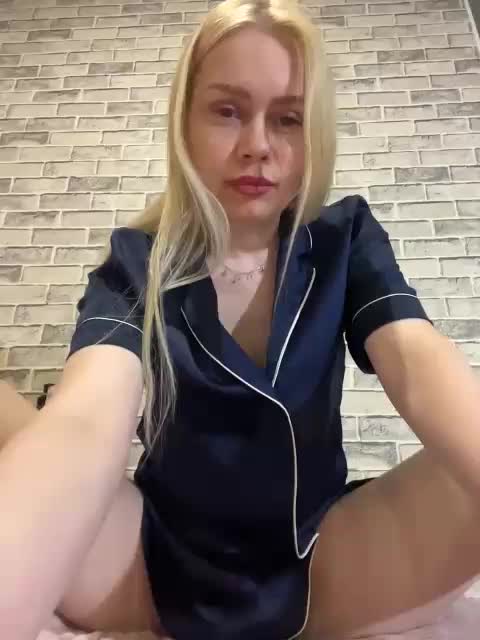 MirandaNow Live Sex December 14, 2025