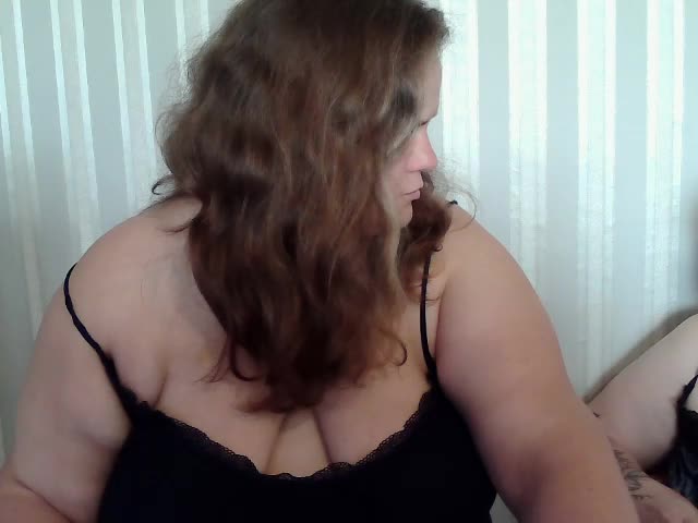 HollyXEva Live Sex December 15, 2025