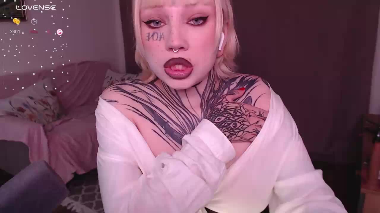 tradishka Live Sex December 13, 2025