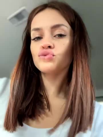 AngelinaTeller Live Sex December 17, 2025