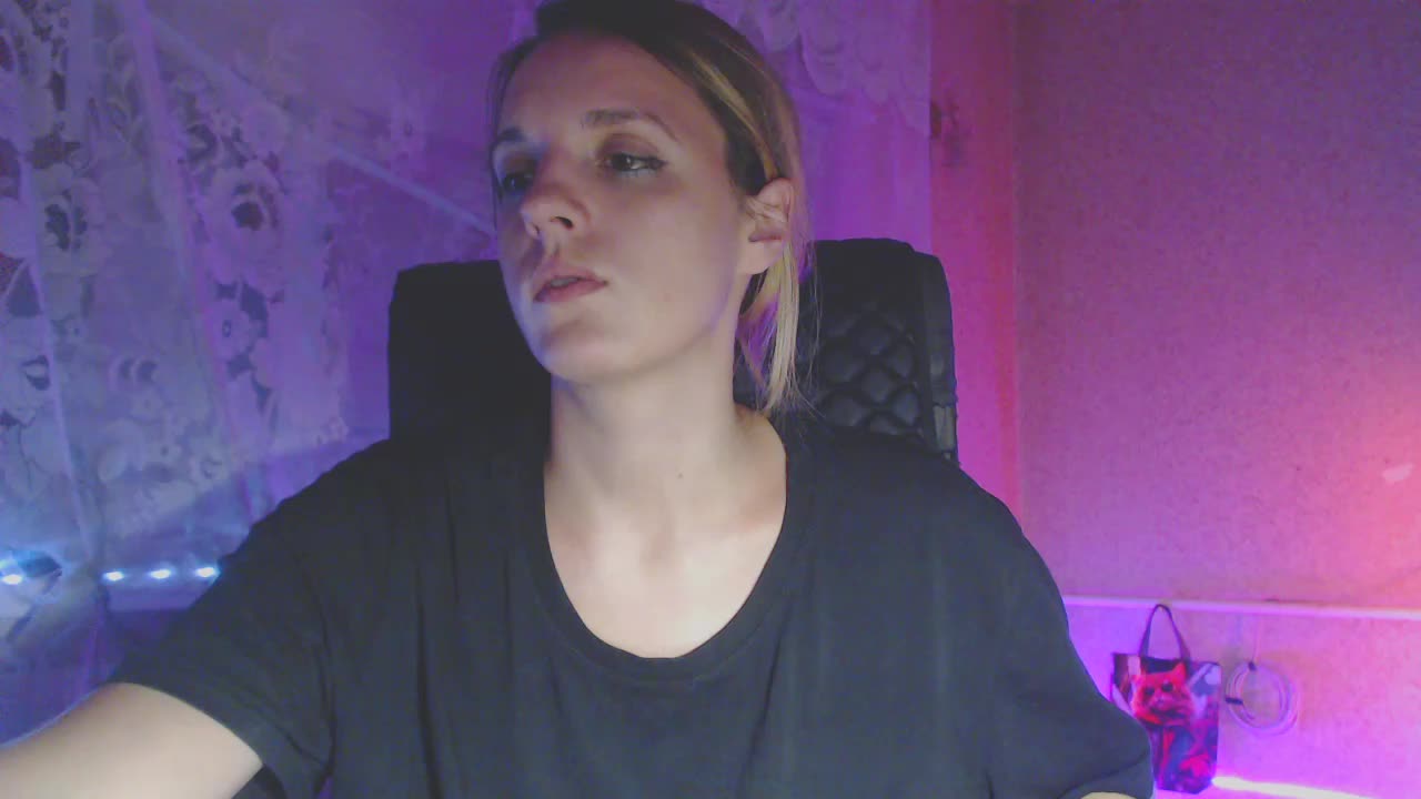 Babymuro4ka Live Sex December 17, 2025