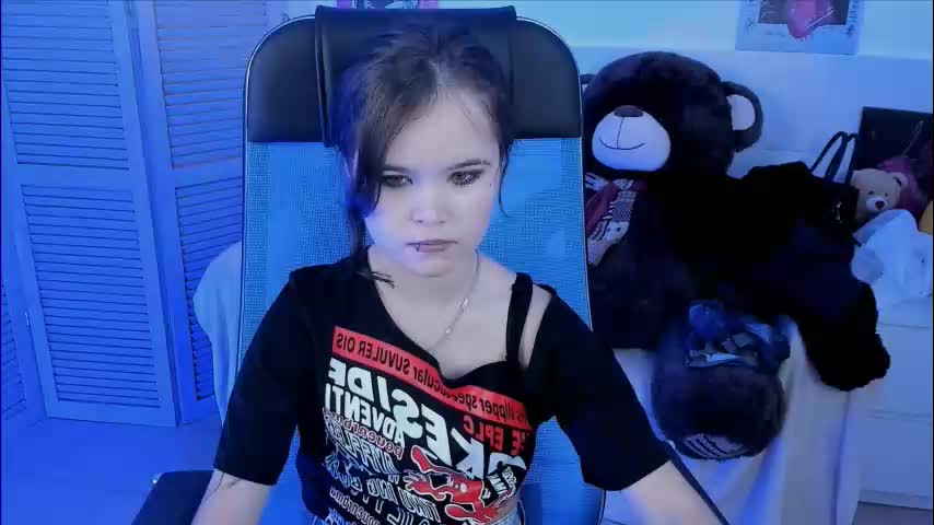 elainebeness Live Sex December 15, 2025