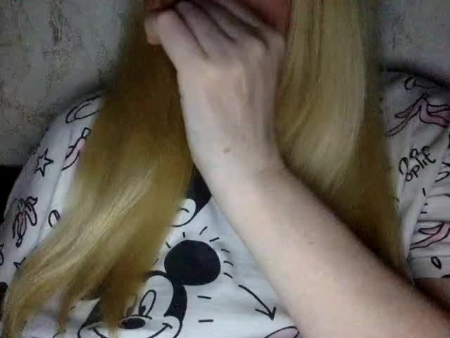 BlondyVio Live Sex December 18, 2025