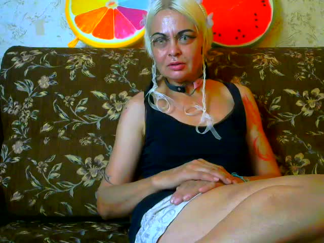 Gardener_of_Illusions Live Sex December 18, 2025