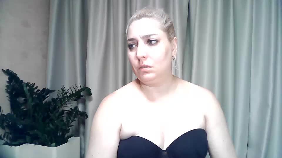 KickaIricka Live Sex December 13, 2025