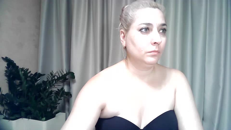 KickaIricka Live Sex December 13, 2025