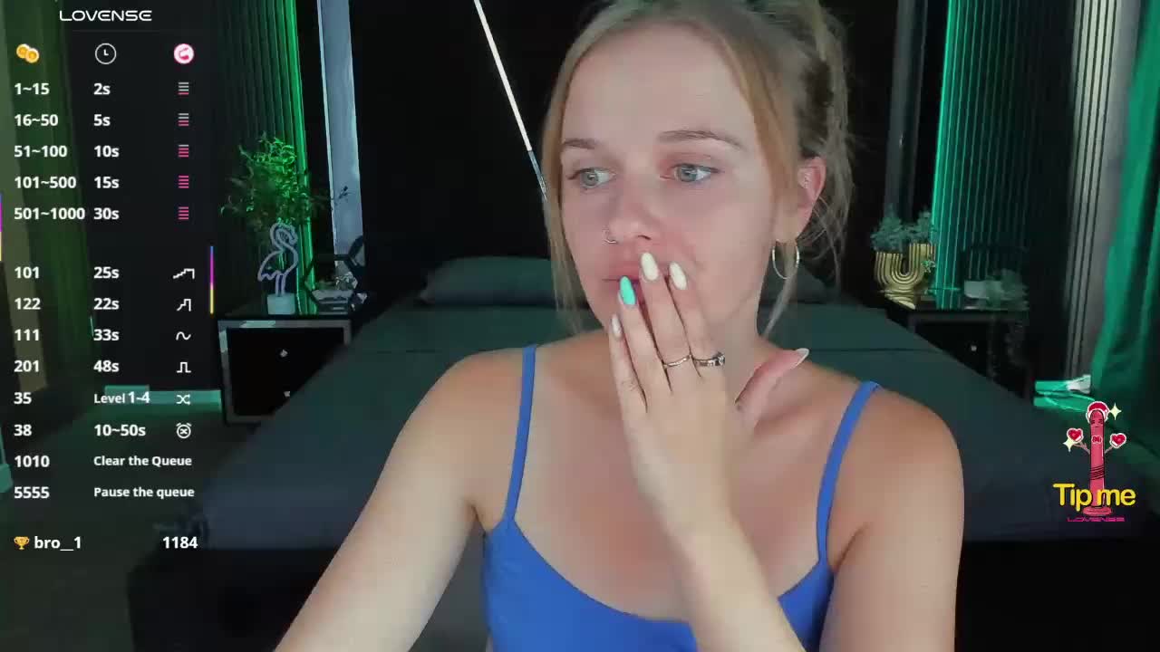 MaribelRiver Live Sex December 13, 2025