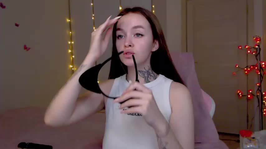 Naughty_Mable Live Sex December 17, 2025