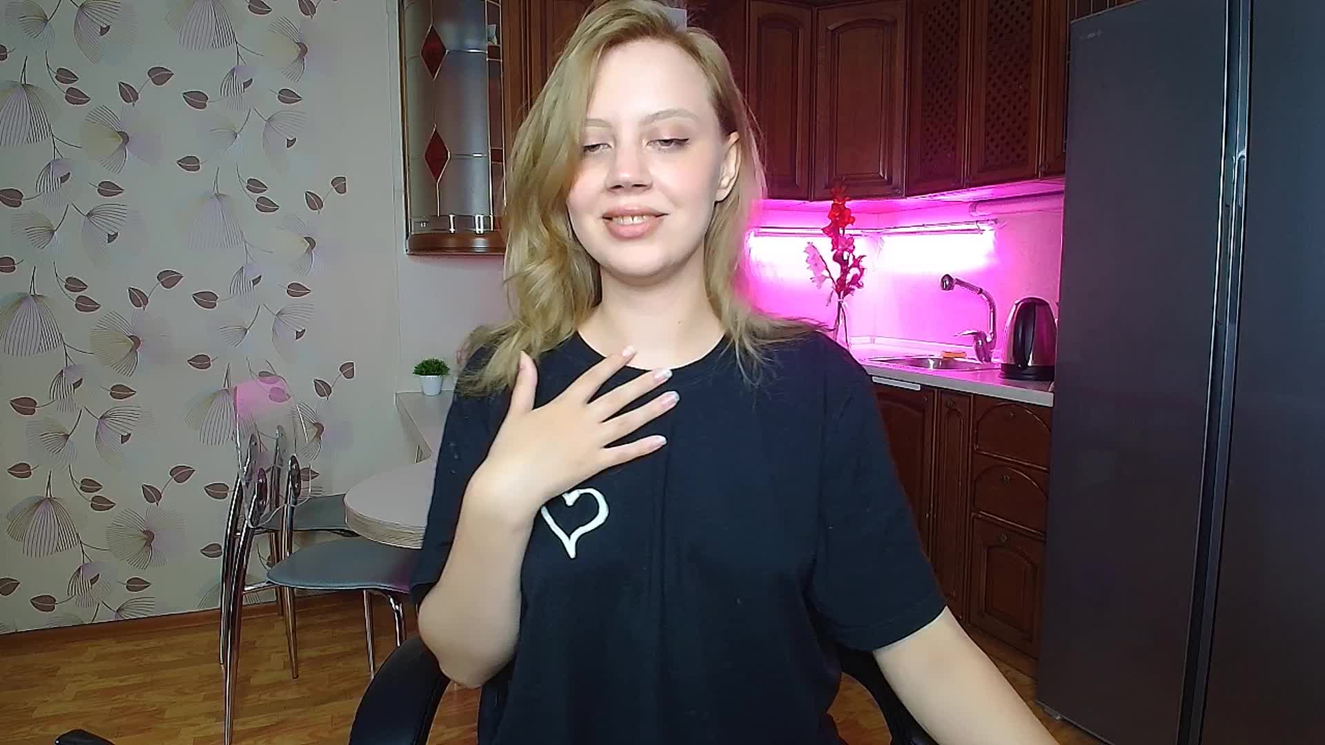 Nadins Live Sex December 13, 2025