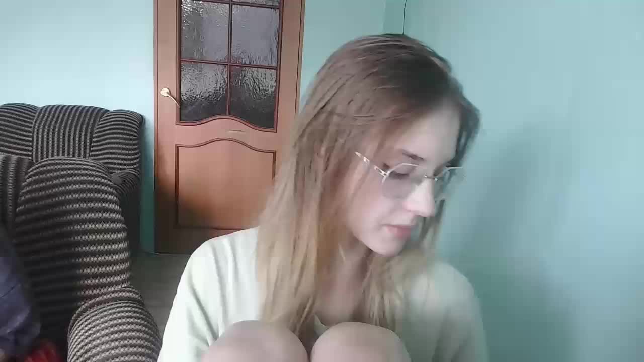 emolina Live Sex December 13, 2025