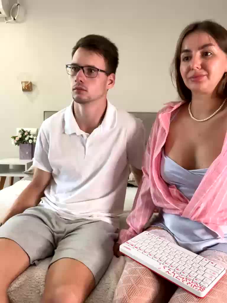 PashaAndMila Live Sex December 17, 2025