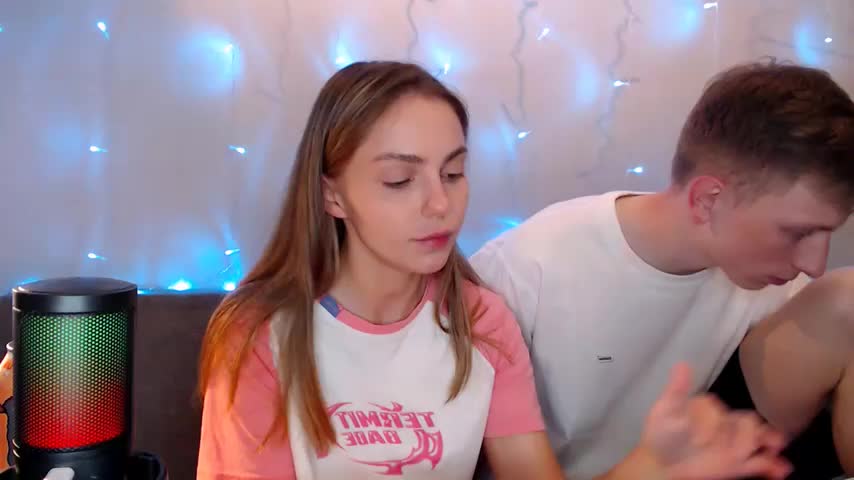 juliaanddima Live Sex December 17, 2025