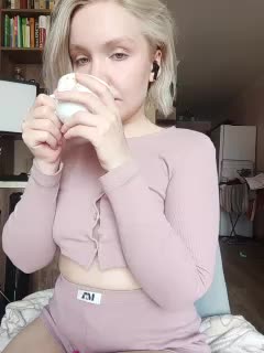 LadyAnny Live Sex December 14, 2025