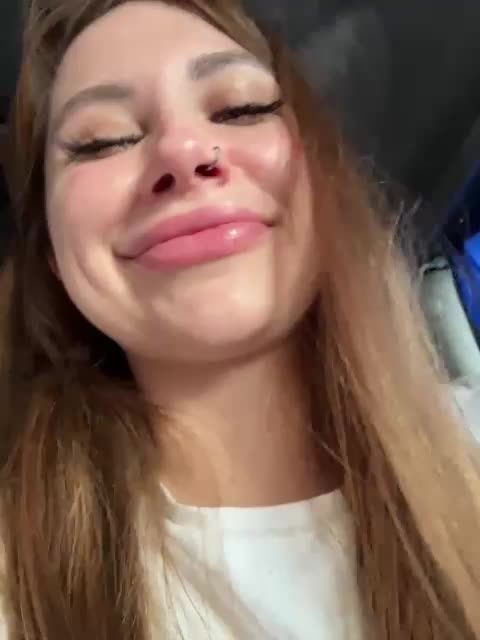 Girls-Leia Live Sex December 13, 2025