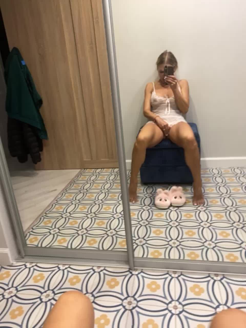 Lisa1225 Live Sex December 17, 2025