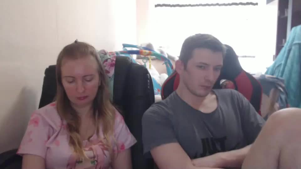 jenisandpeter Live Sex December 15, 2025