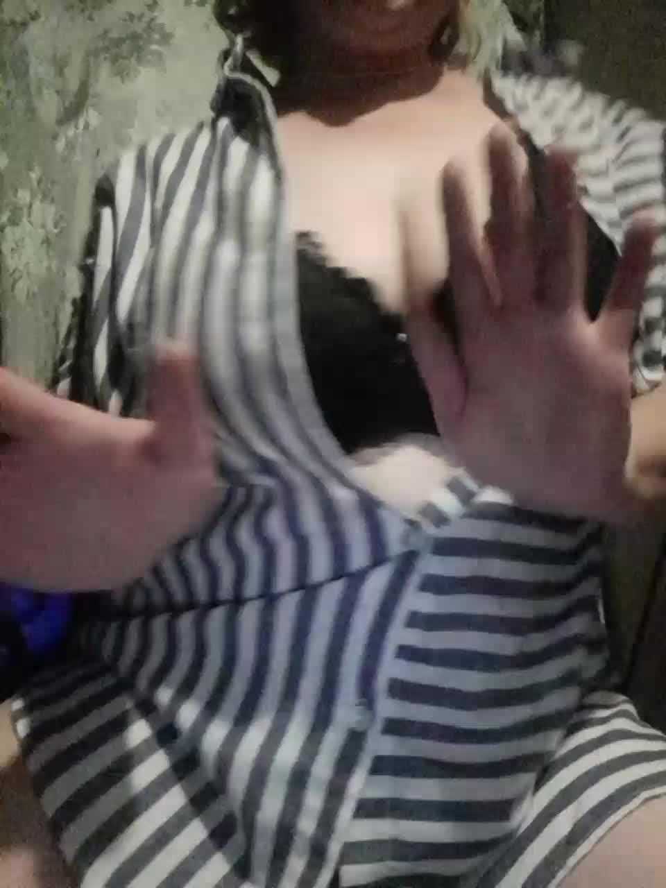 Iriska2025 Live Sex December 18, 2025