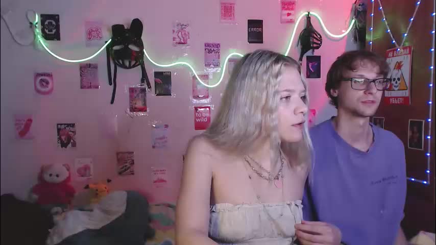 your_horny_friends Live Sex December 14, 2025