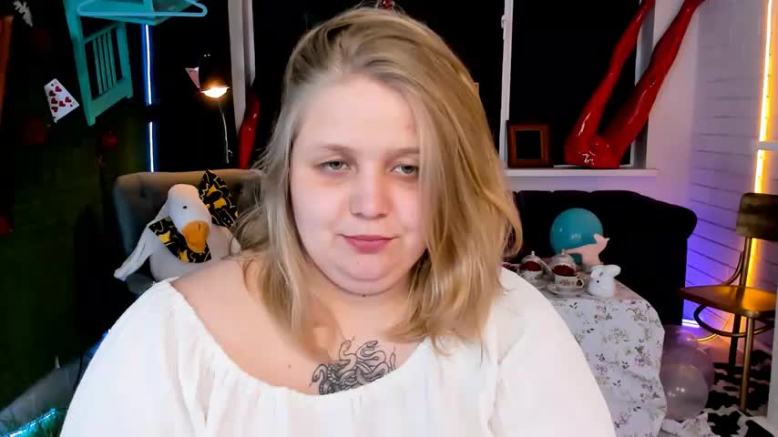 SladaDell Live Sex December 18, 2025