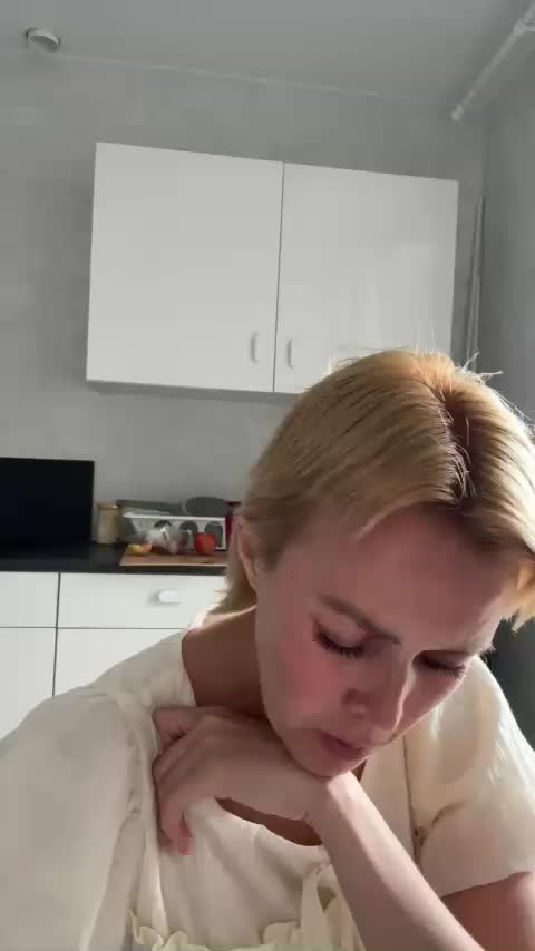 vik77777A Live Sex December 17, 2025