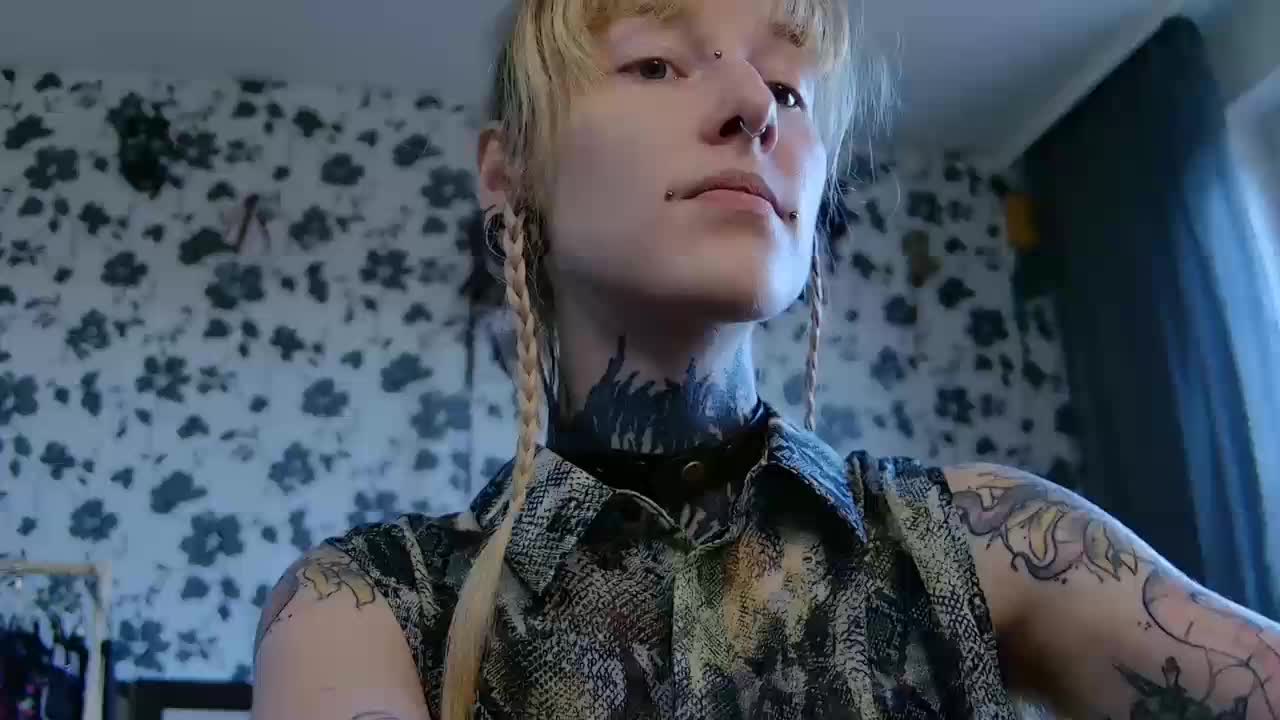 LittleSpaceMouse- Live Sex December 13, 2025