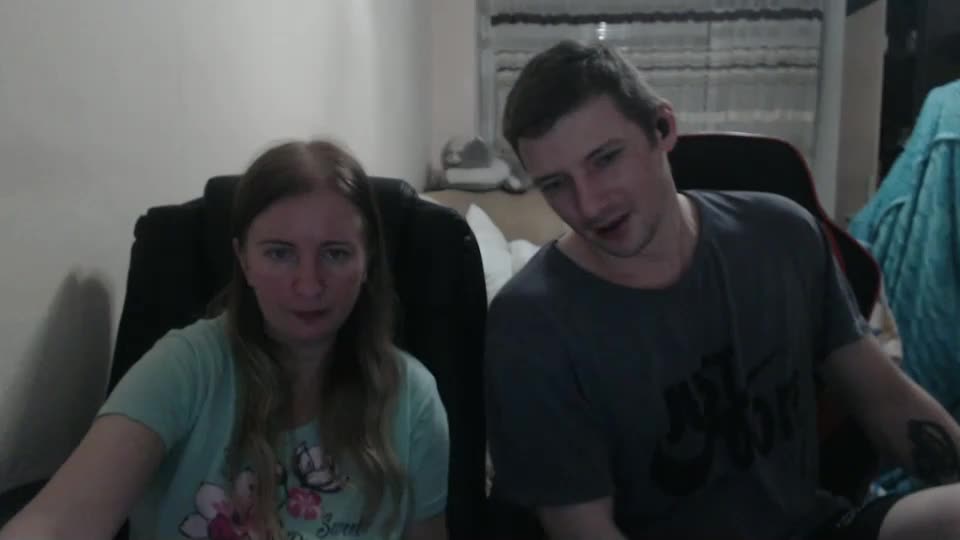 jenisandpeter Live Sex December 15, 2025