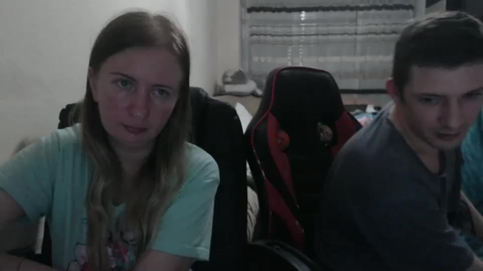 jenisandpeter Live Sex December 15, 2025