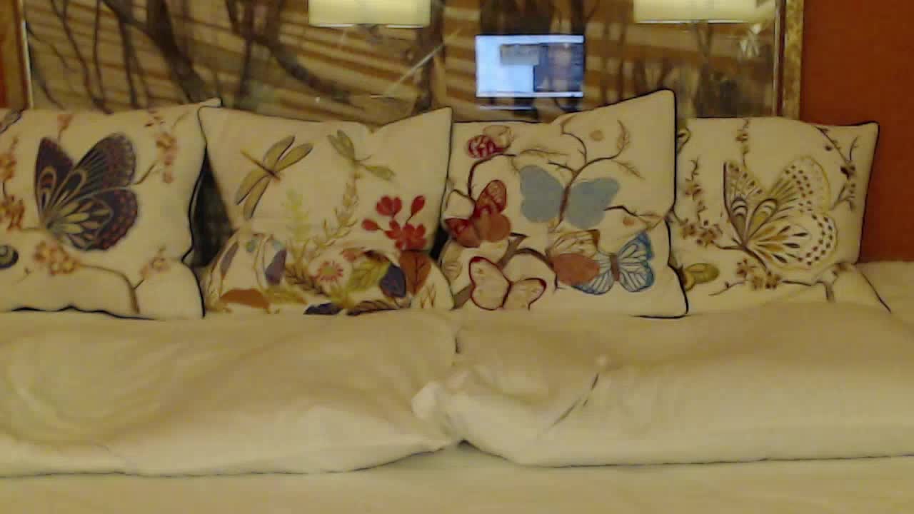 Lora8888 Live Sex December 17, 2025