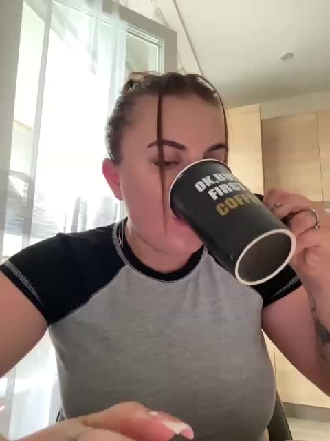 Sonya_ Live Sex December 14, 2025