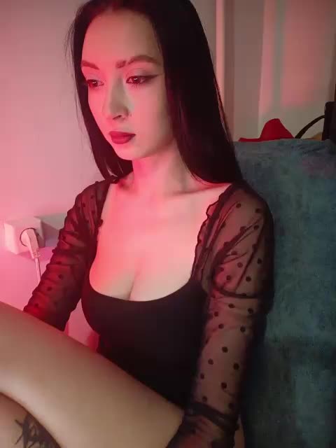 Sonyya- Live Sex December 17, 2025