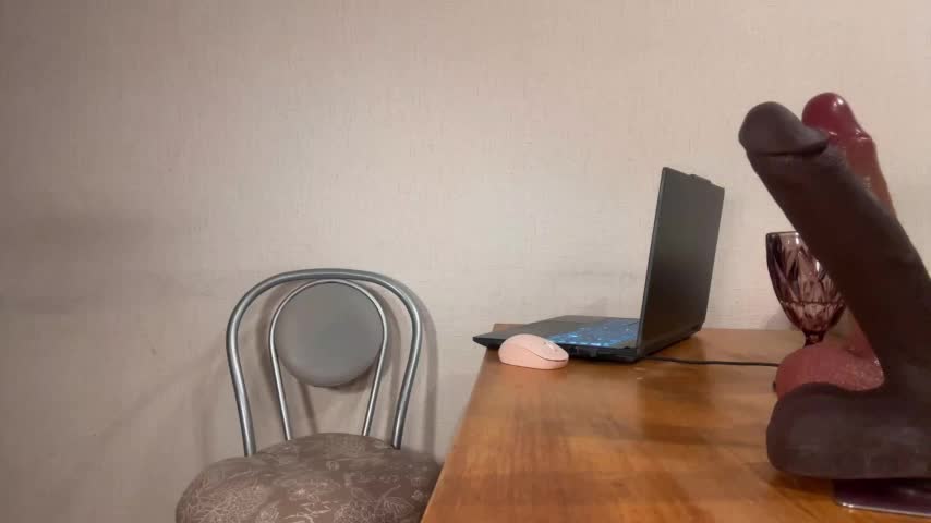 Alexxxkiss Live Sex December 18, 2025