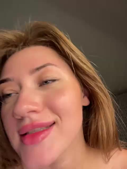 juicy-peachh Live Sex December 14, 2025