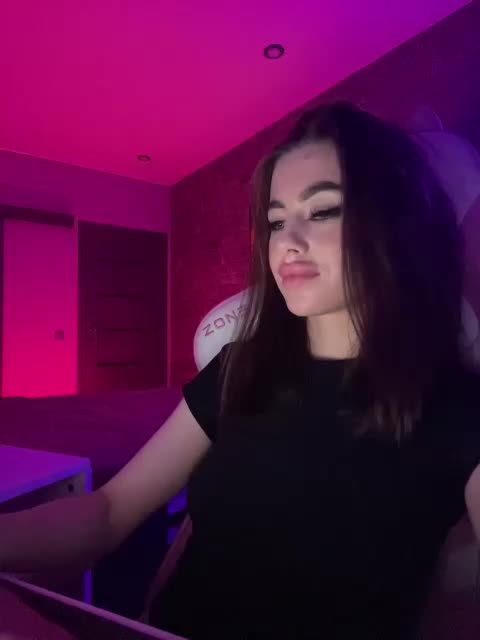 HotGirlEva Live Sex December 14, 2025