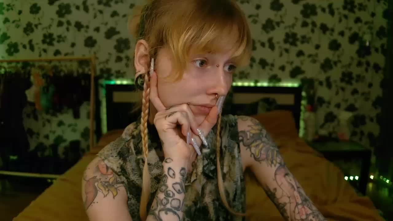 LittleSpaceMouse- Live Sex December 13, 2025