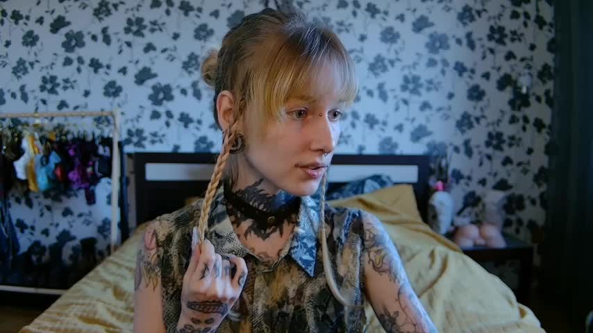 Littlespacemouse Live Sex December 17, 2025