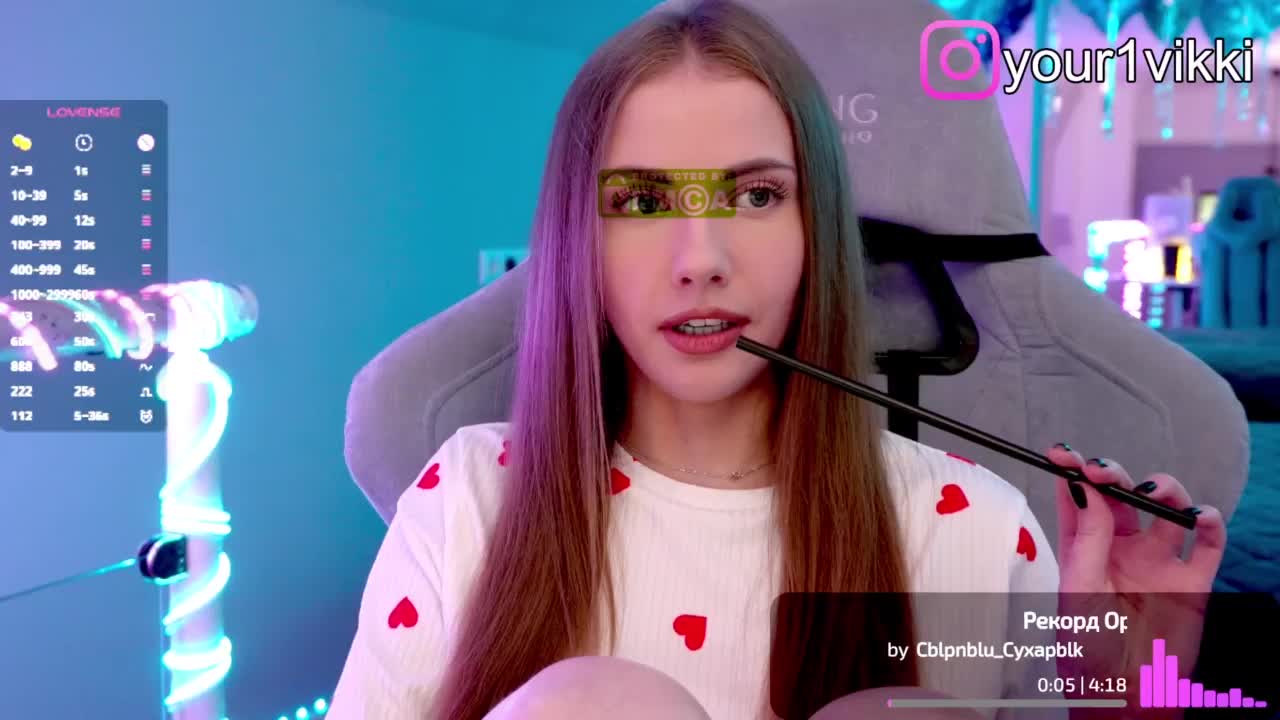 VikkiExtraCheese Live Sex December 17, 2025