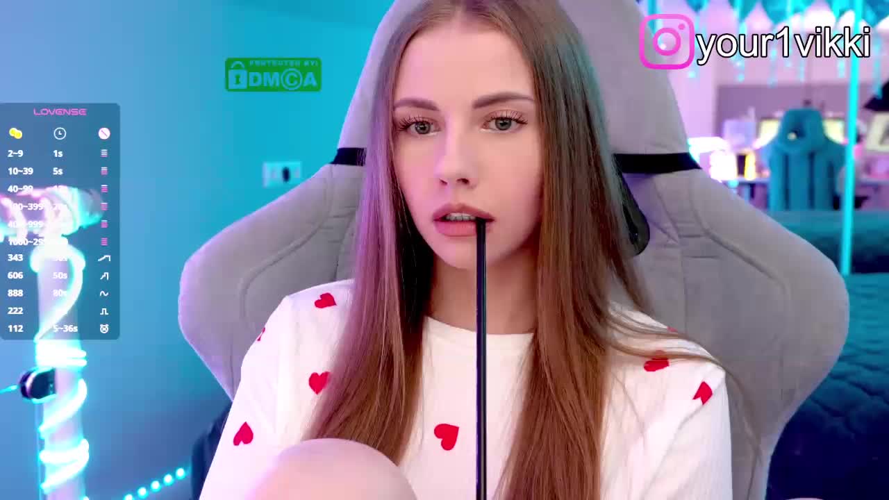 VikkiExtraCheese Live Sex December 17, 2025