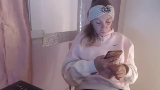 melli23 Live Sex December 14, 2025