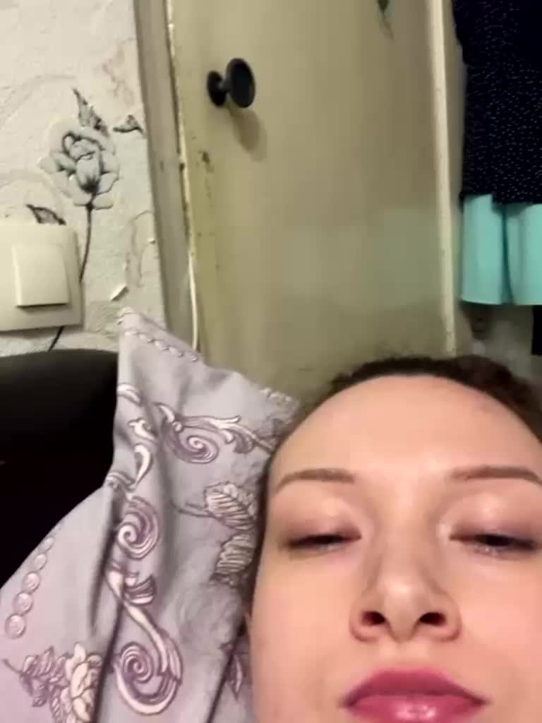 kurtizanka-partizanka Live Sex December 13, 2025