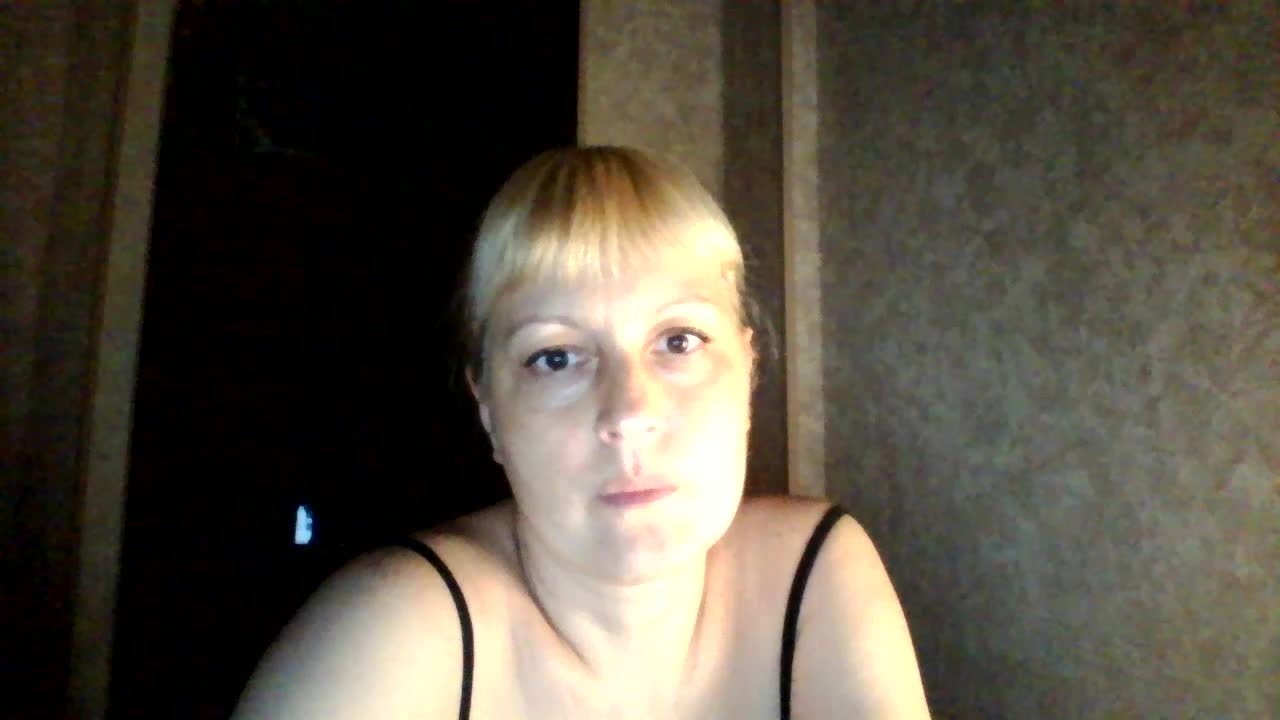 krisss2016 Live Sex December 14, 2025