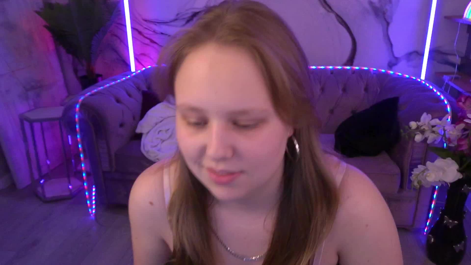 CrystallPaws Live Sex December 14, 2025