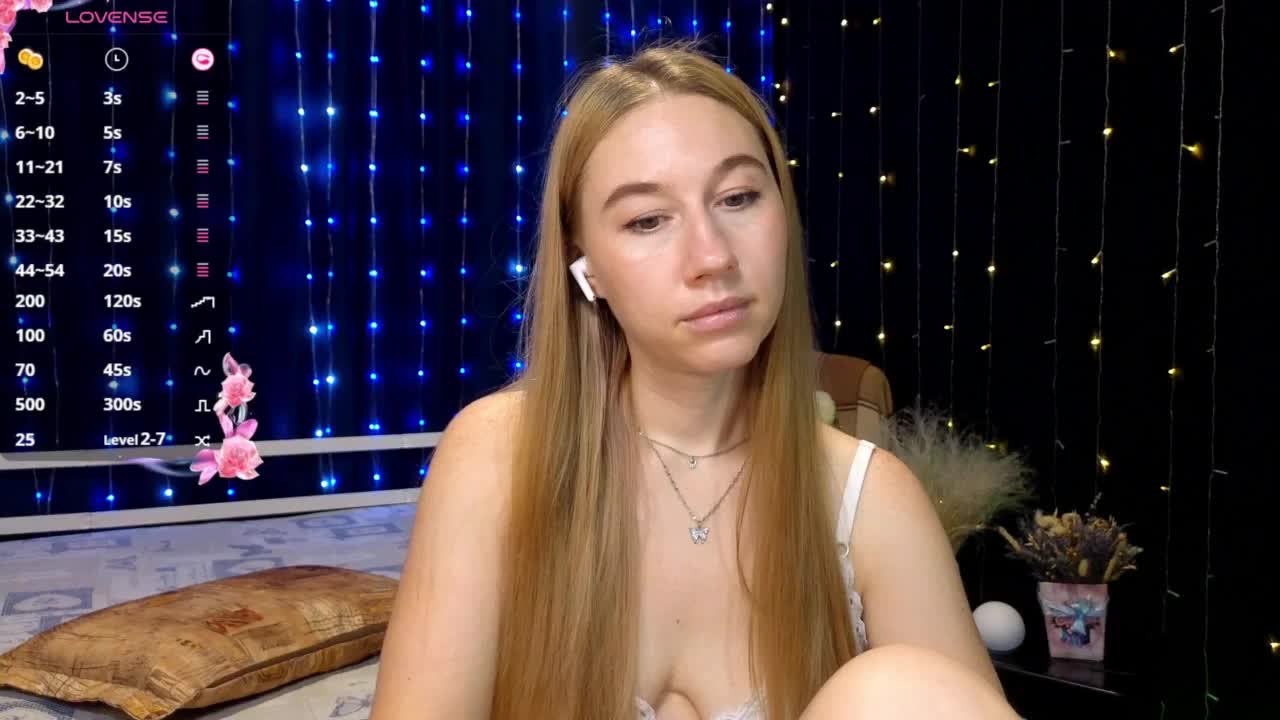 kiskaWEDNESDAY Live Sex December 18, 2025