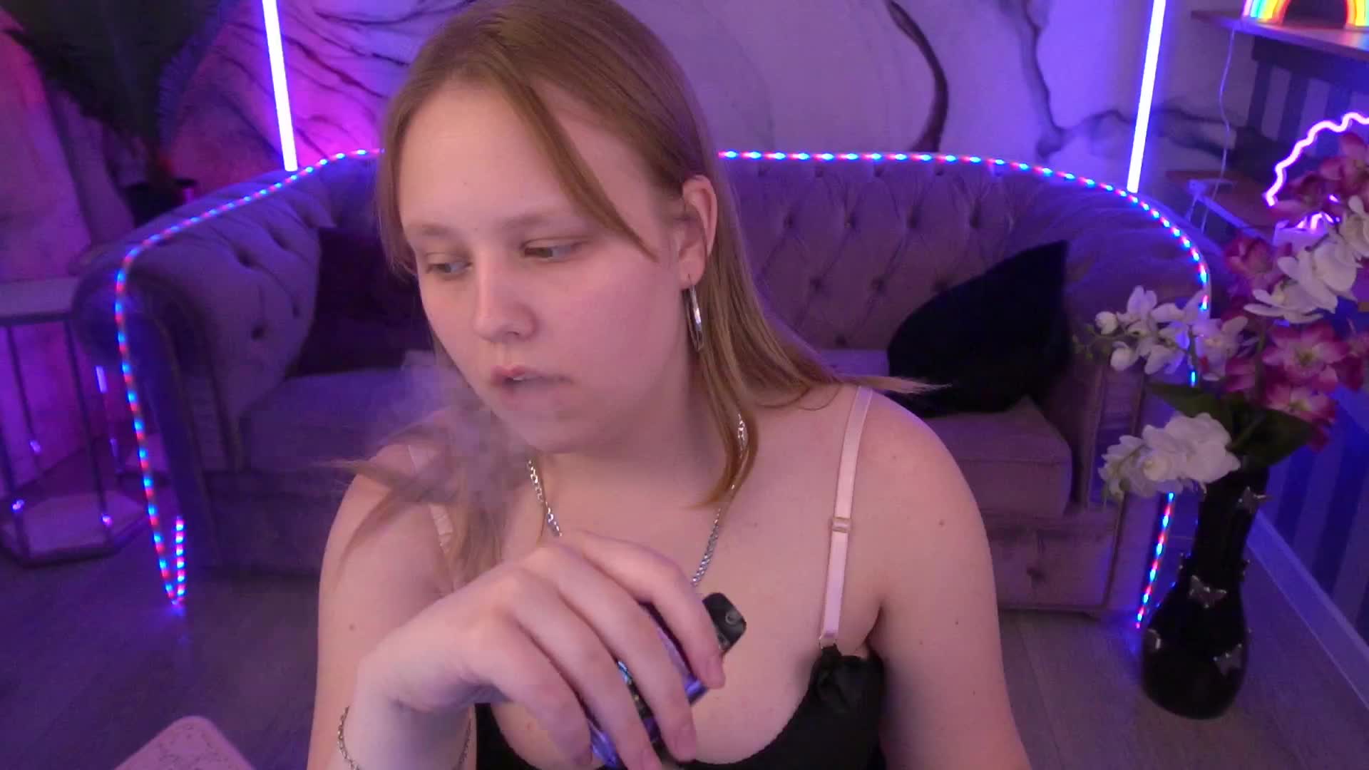 CrystallPaws Live Sex December 14, 2025