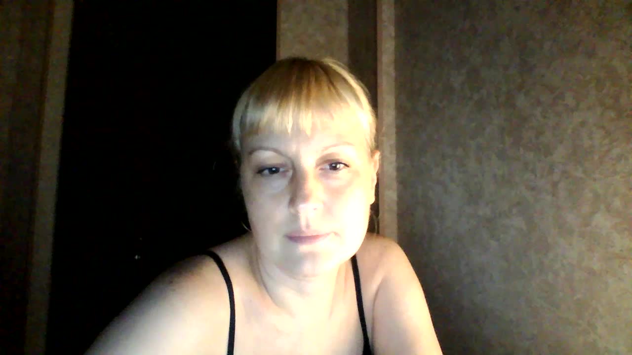 krisss2016 Live Sex December 14, 2025