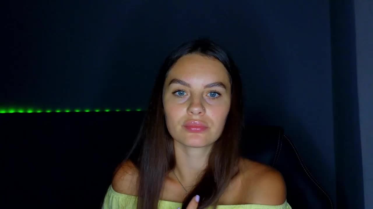 VALERIYAAA Live Sex December 15, 2025