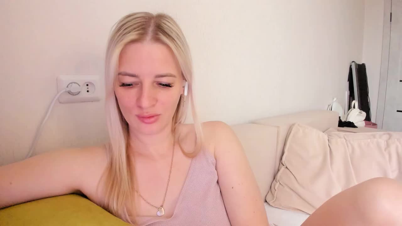 Princessa_ya Live Sex August 24, 2025