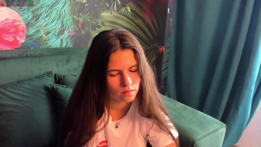 MiaMialani Live Sex December 13, 2025