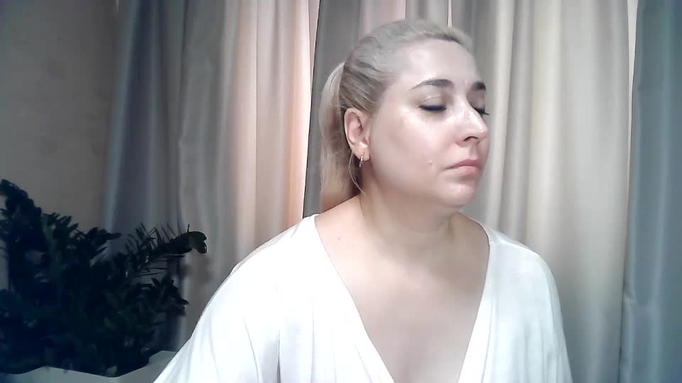 KickaIricka Live Sex December 13, 2025